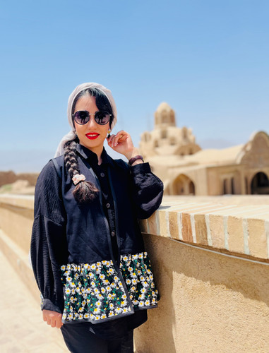 وست مشکی لینن بابونه زنانه مدل تابستانه