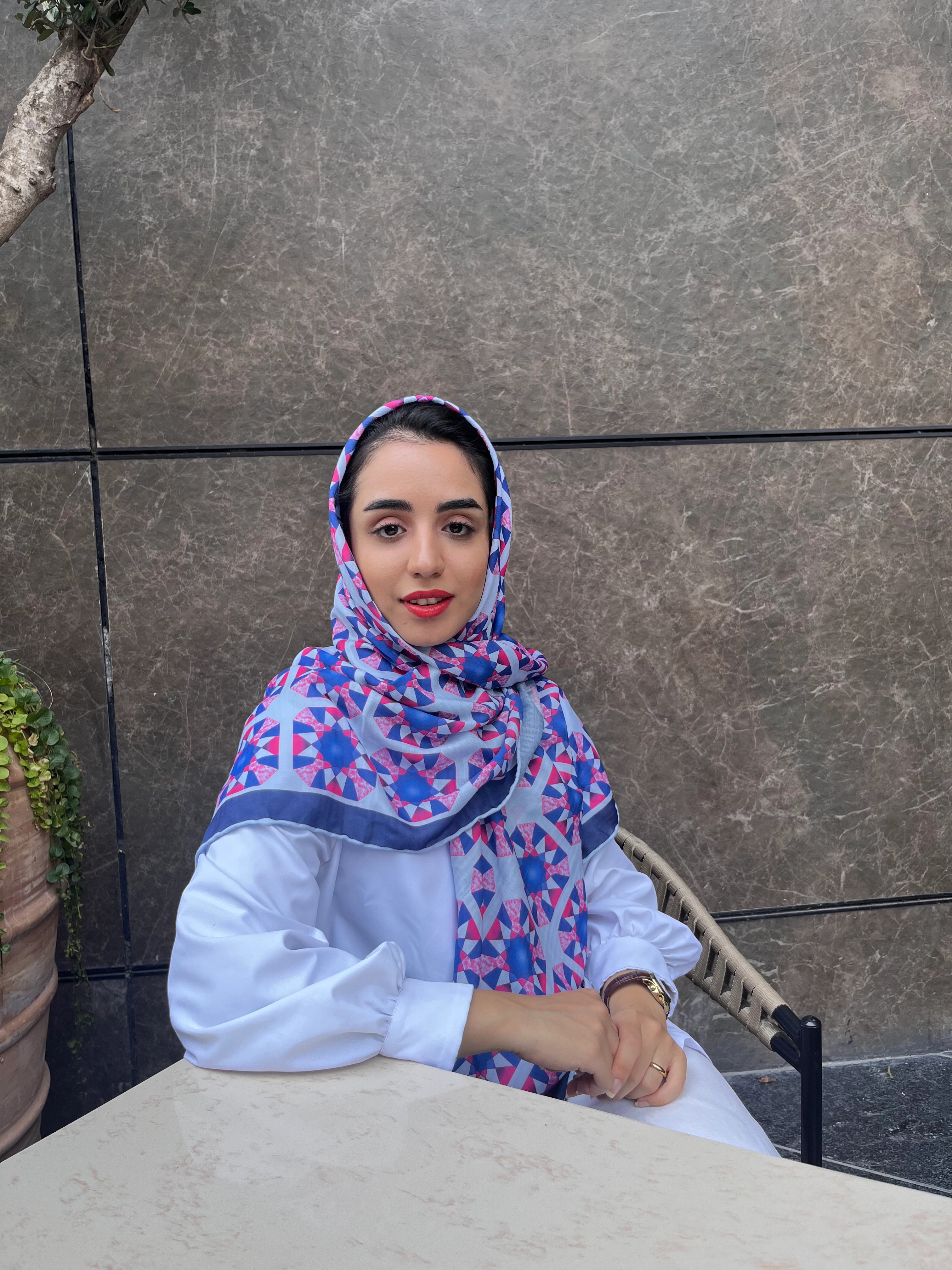 خرید روسری هندسی