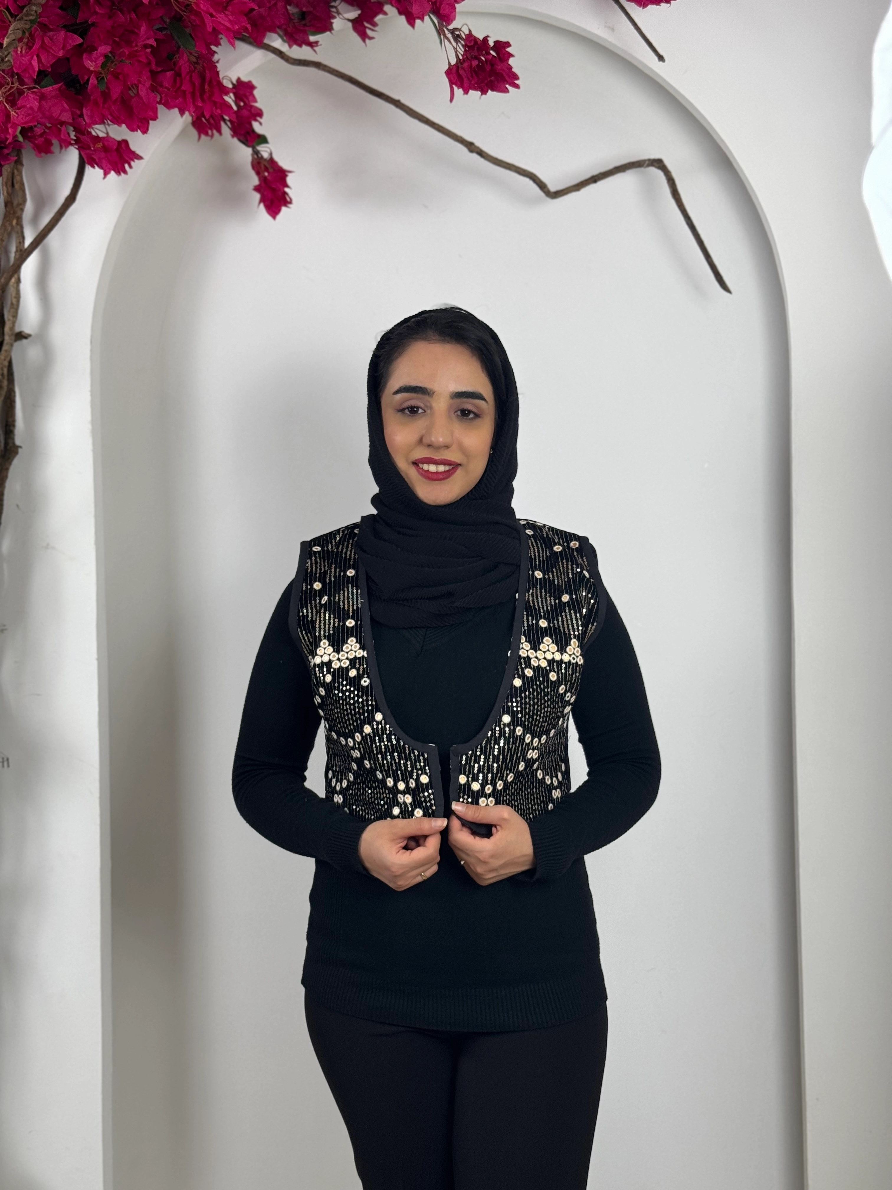 خرید وست مخمل مشکی سوزندوزی