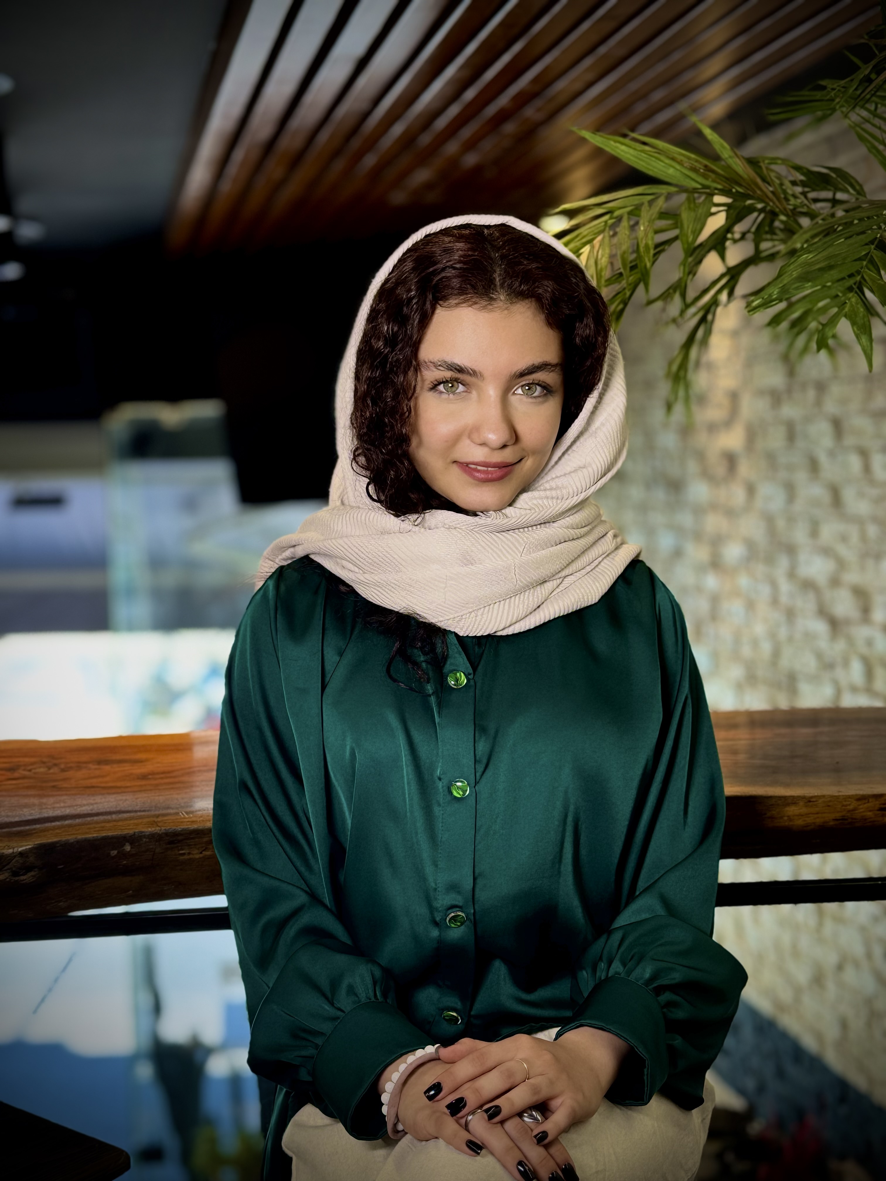 شومیز تک رنگ ساتن سیلک زنانه مدل چهار فصل