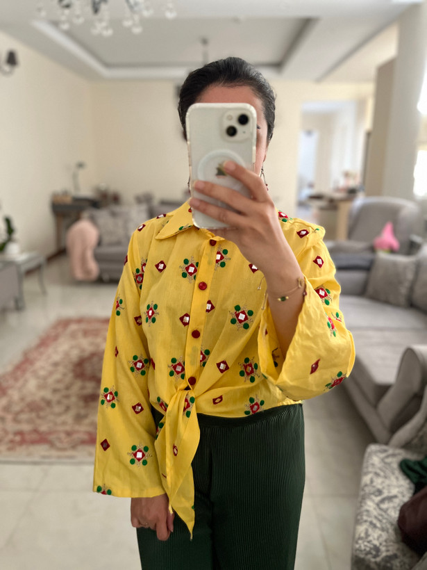 تنخور شومیز زرد کره ای لینن سوزن دوزی در ملیکا شاپ