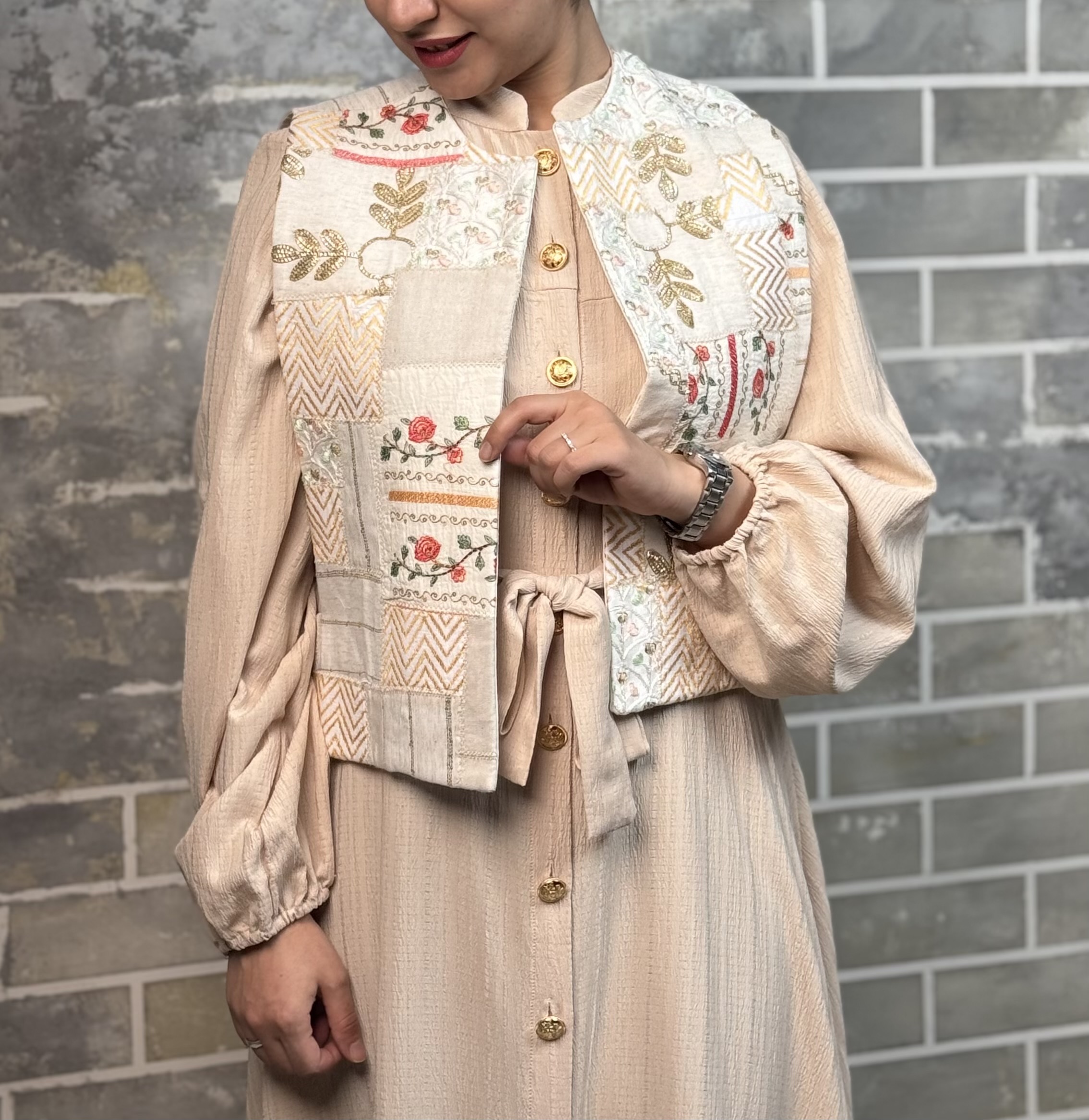 وست لینن تیکه‌دوزی سنتی – مدل آنا